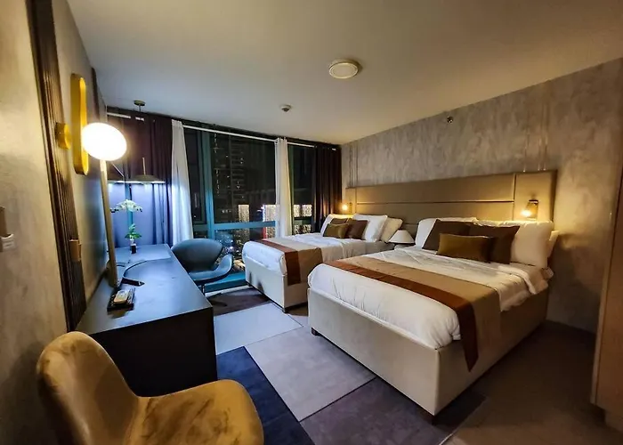 Luxestaysmnl Elegant Family 2br Poolgym 400mbps Wifi Netflx Amazing View Apartment