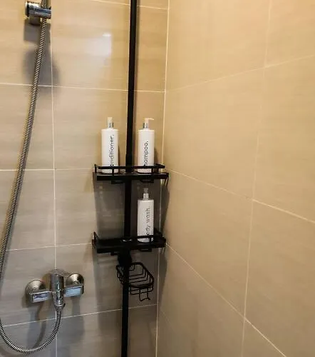 Apartment Luxestaysmnl Elegant Family 2br Poolgym 400mbps Wifi Netflx Amazing View *