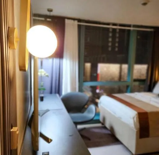 Luxestaysmnl Elegant Family 2br Poolgym 400mbps Wifi Netflx Amazing View * Manila