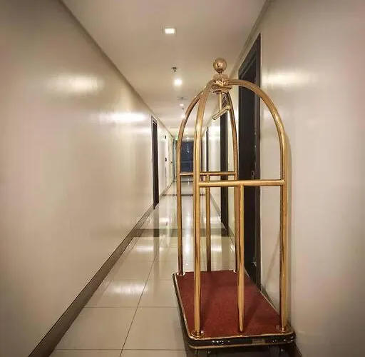 Luxestaysmnl Elegant Family 2br Poolgym 400mbps Wifi Netflx Amazing View *