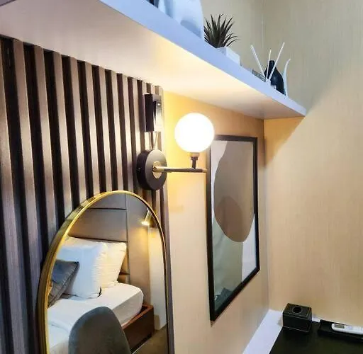 Apartment Luxestaysmnl Elegant Family 2br Poolgym 400mbps Wifi Netflx Amazing View Manila