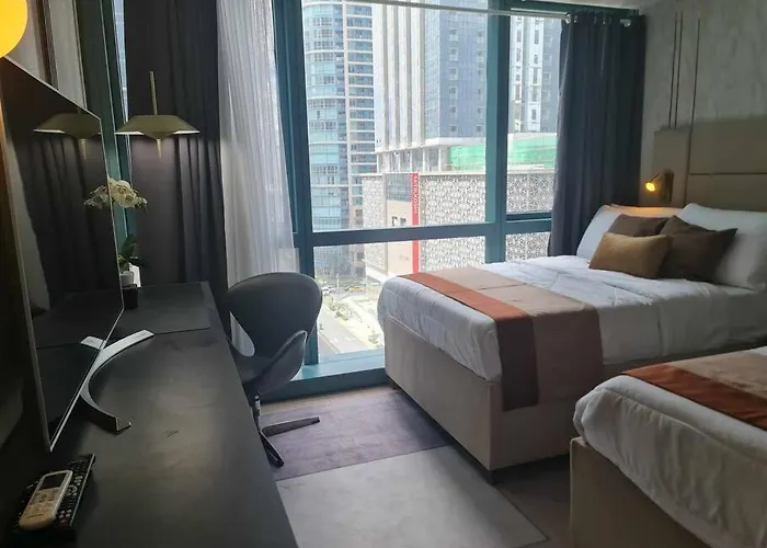Luxestaysmnl Elegant Family 2br Poolgym 400mbps Wifi Netflx Amazing View * Manila
