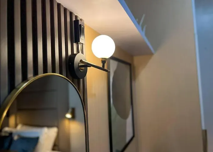 Luxestaysmnl Elegant Family 2br Poolgym 400mbps Wifi Netflx Amazing View Manila