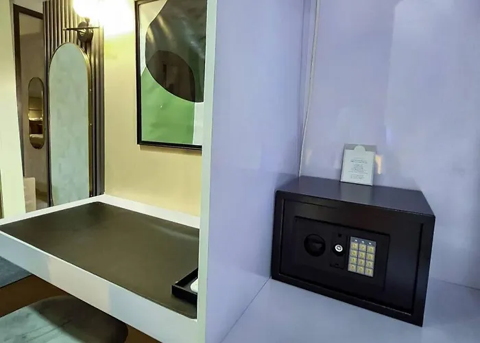 Apartment Luxestaysmnl Elegant Family 2br Poolgym 400mbps Wifi Netflx Amazing View *